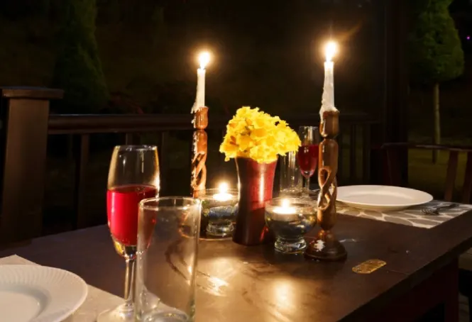Candle Light Dinners, Willowdale Naukuchiatal