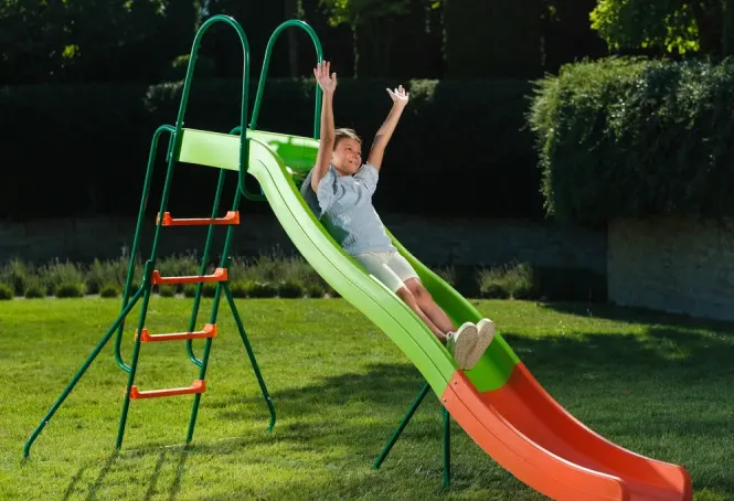 Slides, Willowdale Naukuchiatal